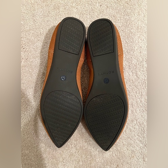 Rothy’s The Point - Sold Out Color: Fawn - Picture 2 of 3